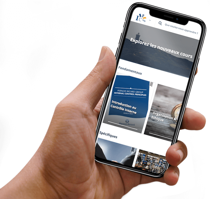 iPhone_Х_Mockup_pernod